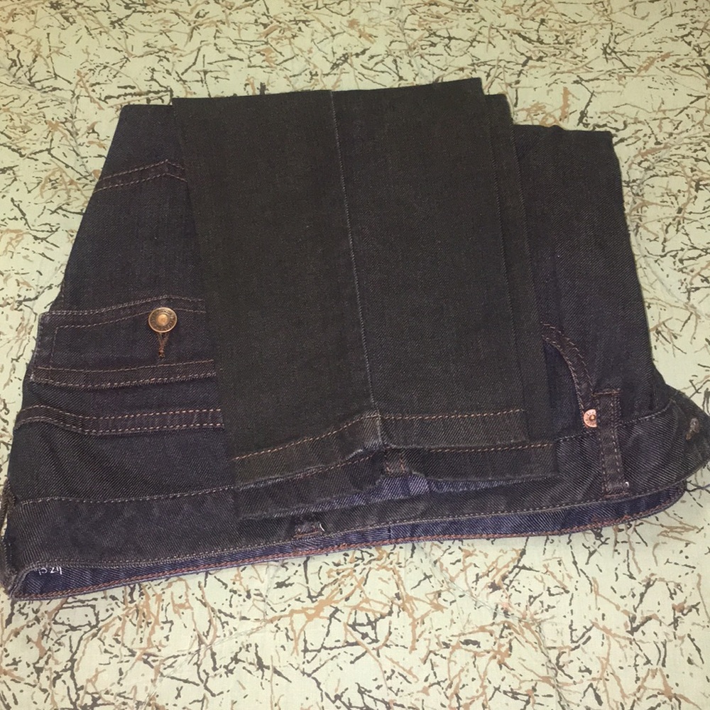 Liz Claiborne ladies jeans- slim. - Picture 4 of 8